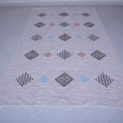authentic Moroccan rug – 5.5 x 9.1 feet – colorful handwoven kilim with bohemian Berber design