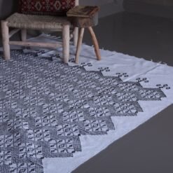 vintage Moroccan kilim rug – handmade Berber rug with flat weave in black and white
