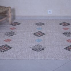authentic Moroccan kilim rug – colorful flat woven texture – 5.5 x 9.1 feet