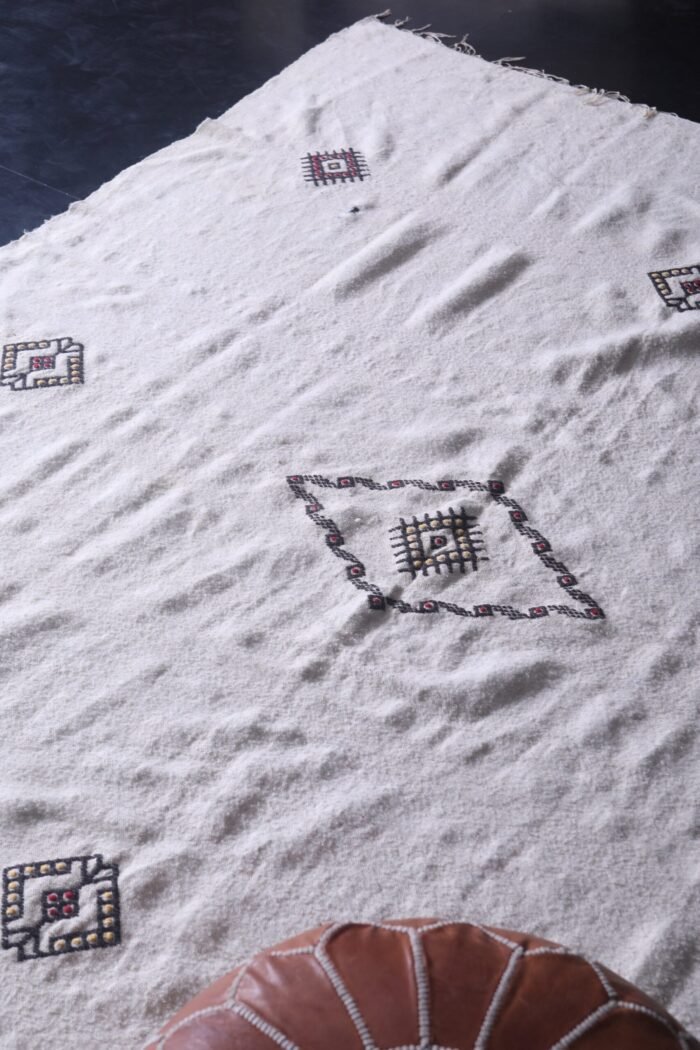 Moroccan Kilim Rug  - Vintage Wool Berber Rug - Image 5