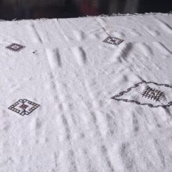 Moroccan Kilim Rug - Vintage Wool Berber Rug - Image 9