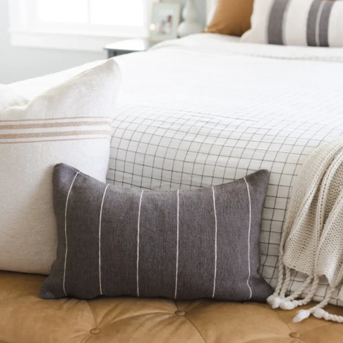 Handwoven Verno Lumbar Pillows - Image 5