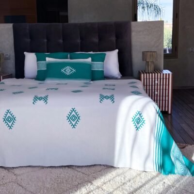 Handwoven Moroccan Blanket – Embroidered Boho Throw - Image 7