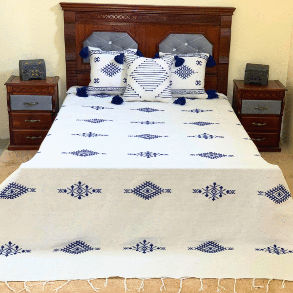 Moroccan Cotton Blanket Set – White & Blue