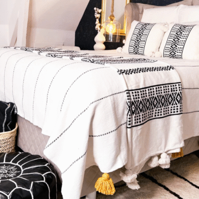 Handwoven Moroccan Blanket – Embroidered Boho Throw - Image 4