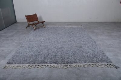 charcoal gray Beni Ourain rug, made from 100% wool, highlighting fine craftsmanship and timeless style.
