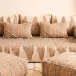 Natural Beige & Ivory Moroccan Floor Sofa – Handwoven Wool - Image 4